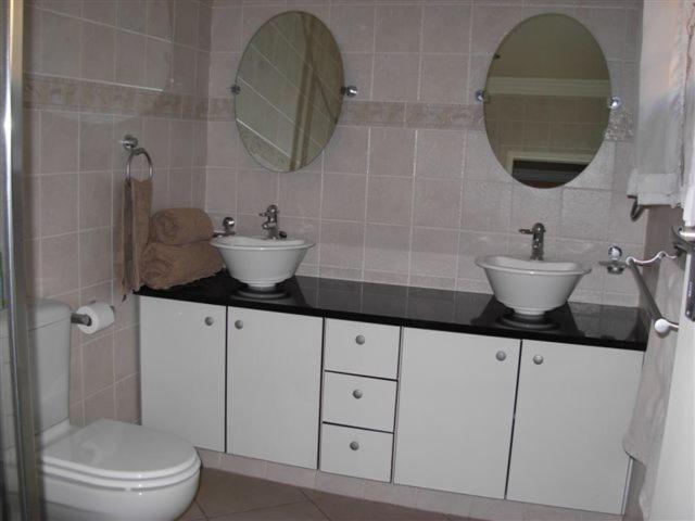 Liongate Bed And Breakfast Edenvale Rom bilde